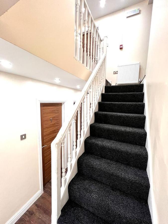 Nines Of Elegance At Castle Road *