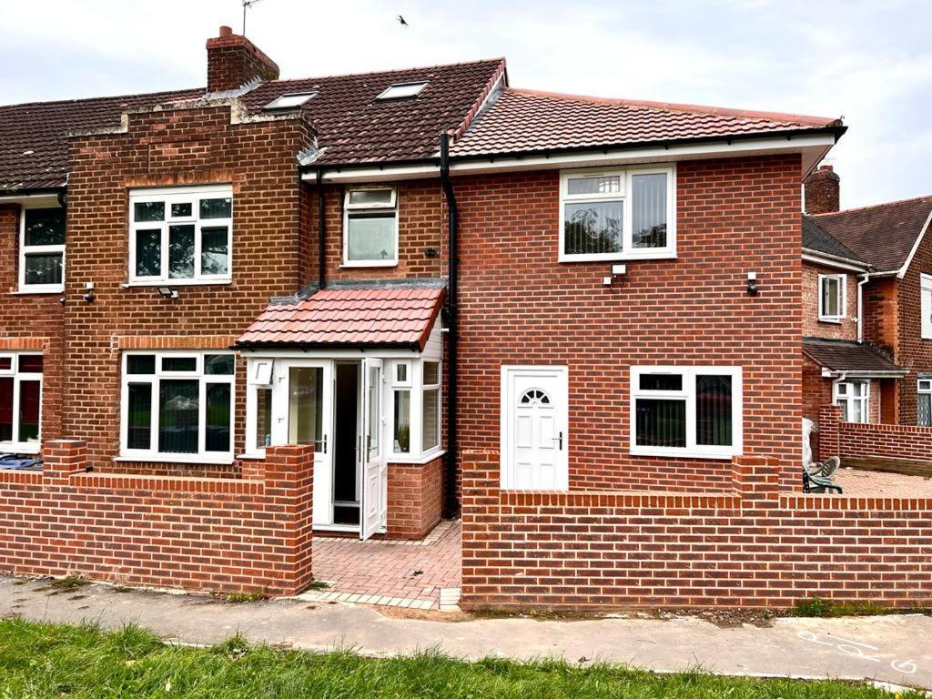 Nines Of Elegance At Castle Road